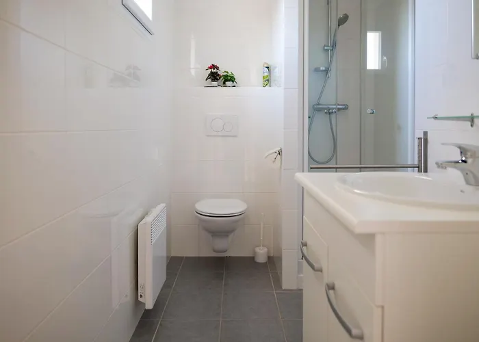 Superbe Oasis Park - 8 Personnes - Piscine Chauffee