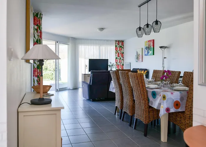 Superbe Oasis Park - 8 Personnes - Piscine Chauffee *