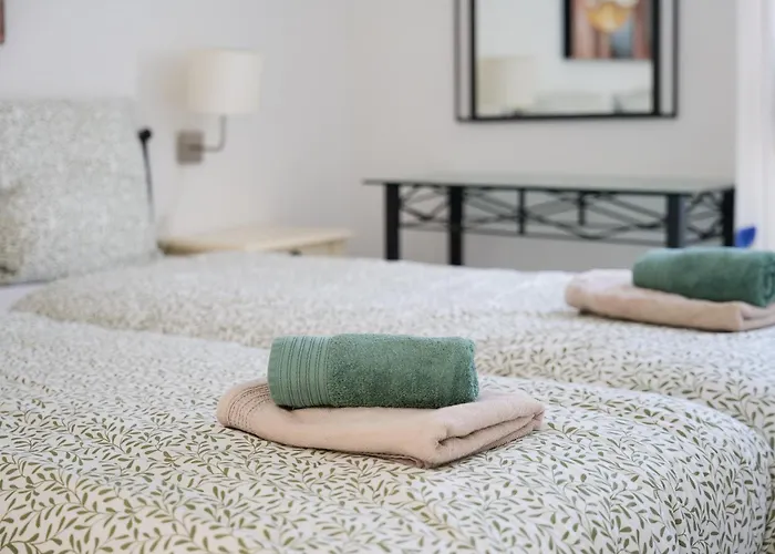 Superbe Oasis Park - 8 Personnes - Piscine Chauffee