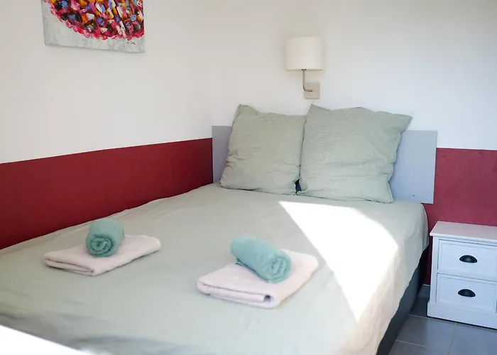 Superbe Oasis Park - 8 Personnes - Piscine Chauffee בית נופש